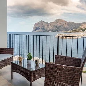 Vista Mare , Isola delle Femmine Italy