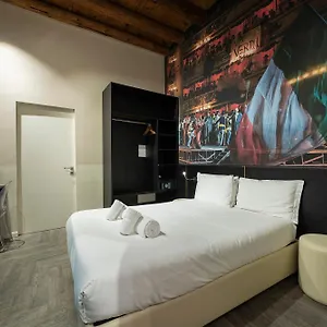 2* Casa de hóspedes Italianflat - Theatrum And