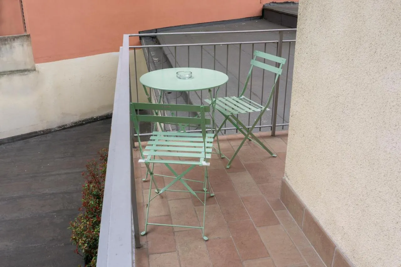 Casa de hóspedes Melibi - Re Lear Apartments Verona