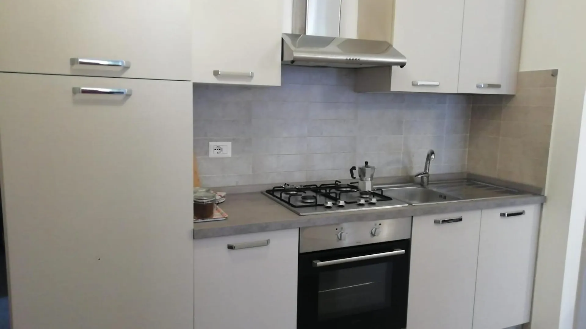 Melibi - Re Lear Apartments Verona Casa de hóspedes